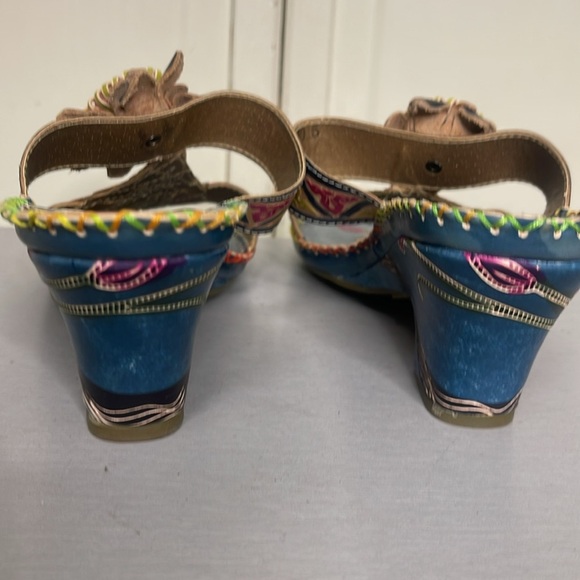 Elite by Corkys Women's Navajo Sandals Blue Pink Floral Leather Detail Sz 6 - Picture 6 of 9